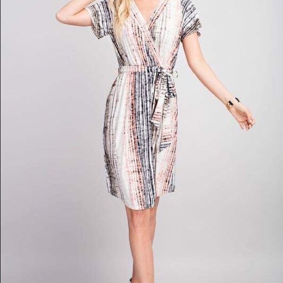 Gorgeous Striped Wrap Dress 👗Brand New WT - Picture 5 of 8